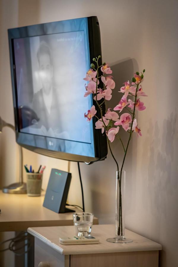 Flat In Excellent Location With Private Parking Atenas Exterior foto